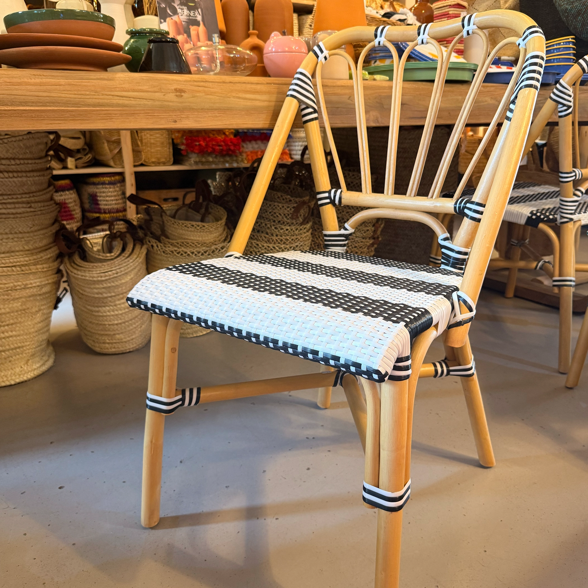 Chaise tressage nylon fait main