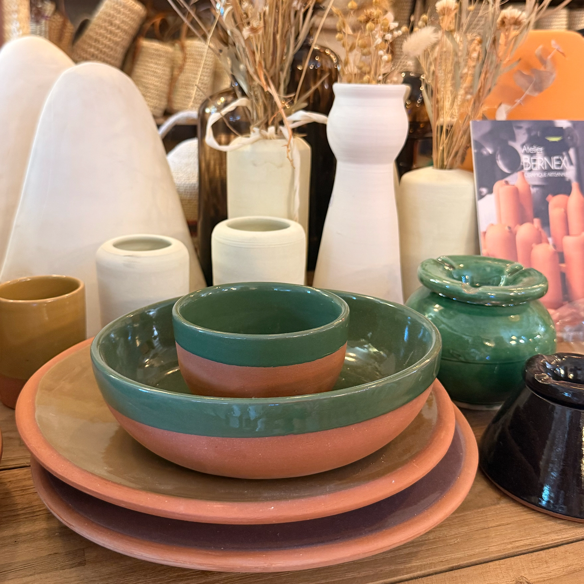 Vaisselle en poterie BERNEX